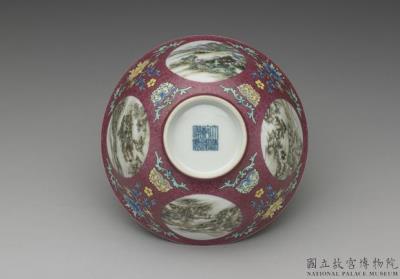 图片[3]-Bowl with landscapes of the four seasons on red ground in falangcai polychrome enamels, Qing dynasty, Qianlong reign (1736-1795)-China Archive